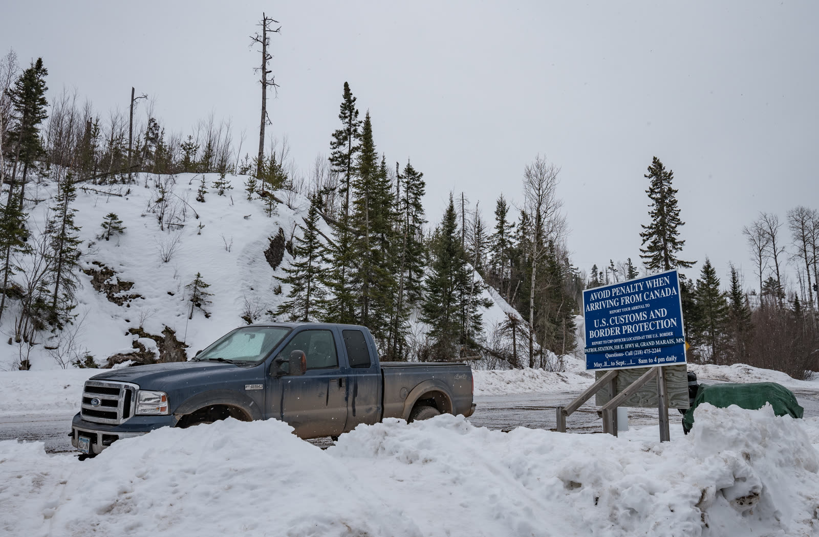 Avoid Penalty When Arriving from Canada - US Canada Remote Border Crossing (40172567114).jpg