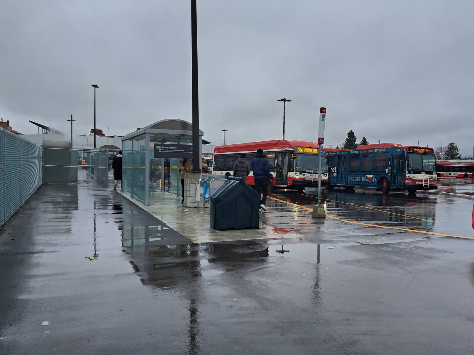 Kennedy TTC station bus terminal Platform B, December 2023.jpg